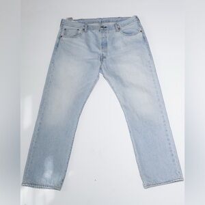 Light Wash Vintage Levi 501 Buttonfly Size 40x30